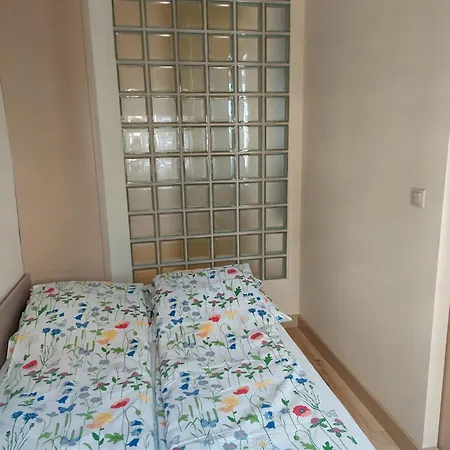 Good Night In - Aries * Wroclaw