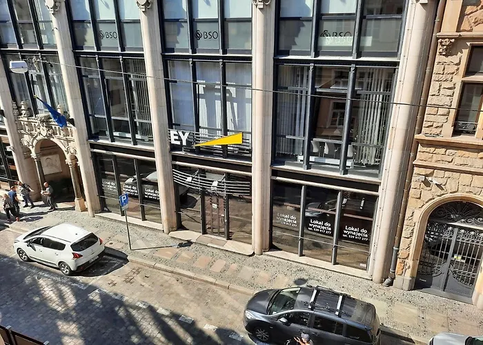 Good Night In - Aries Daire