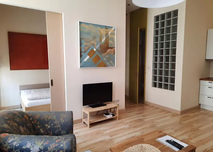 Daire Good Night In - Aries *